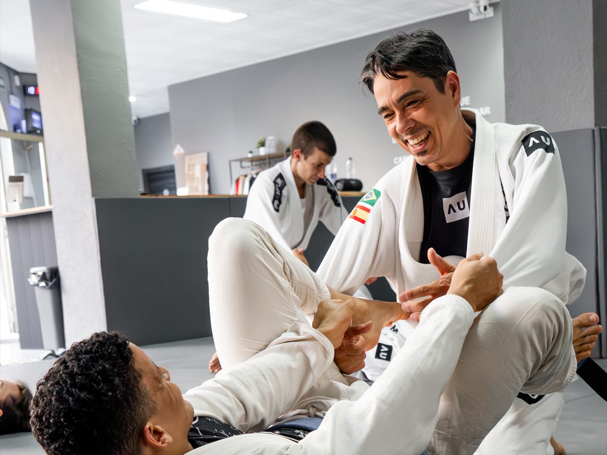 Clase de Jiu-Jitsu con acompañamiento individual
